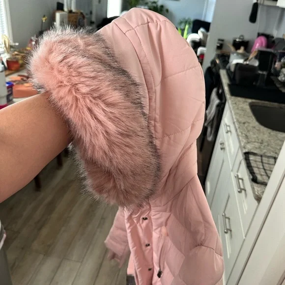 Michael Kors Belted Pink Puffer Coat - Picture 6 of 7